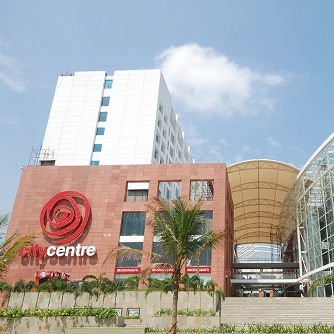 Expert exterior designers in Nashik actively craft stylish facades for homes and commercial projects